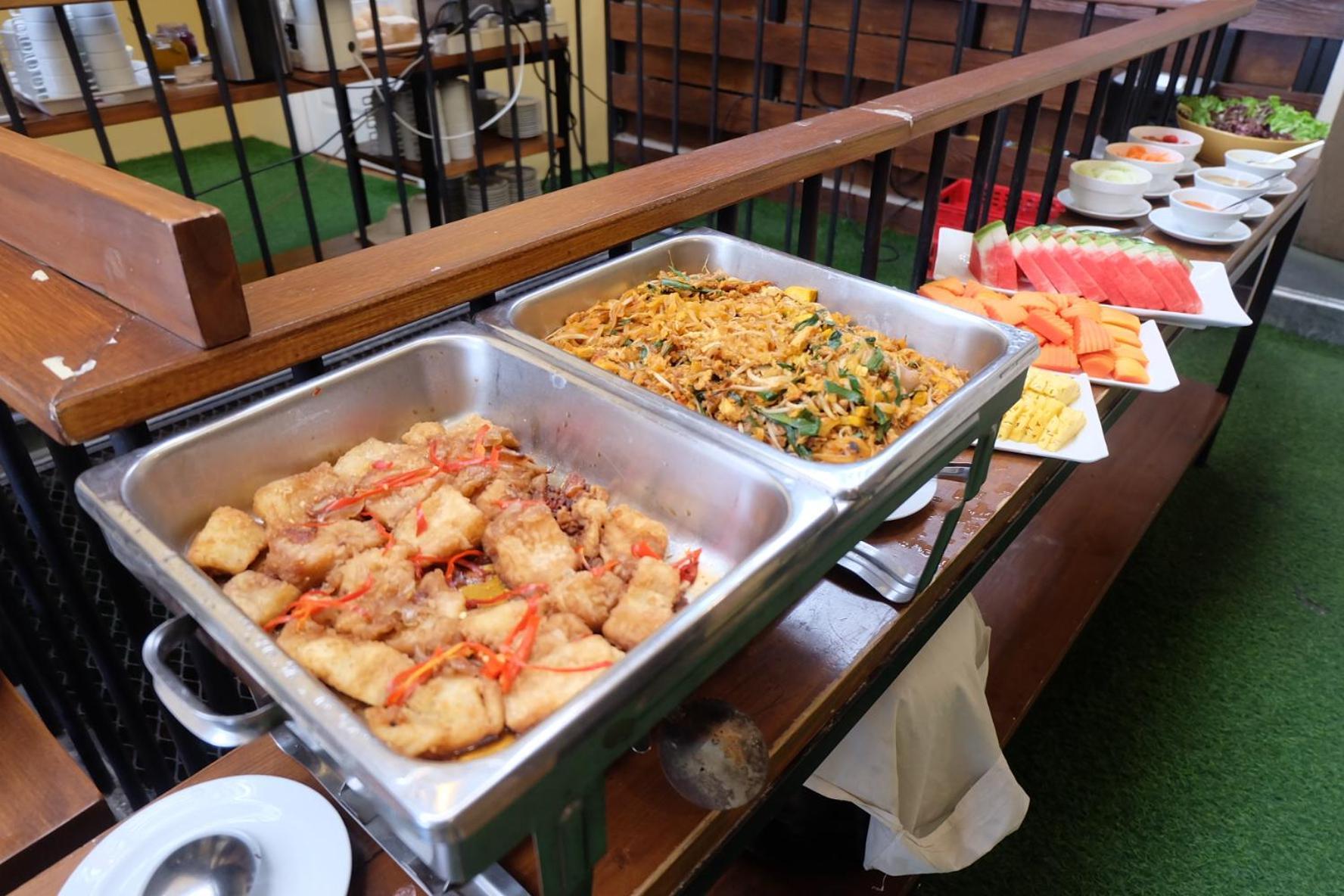 Siri Poshtel Bangkok Hostel Екстериор снимка