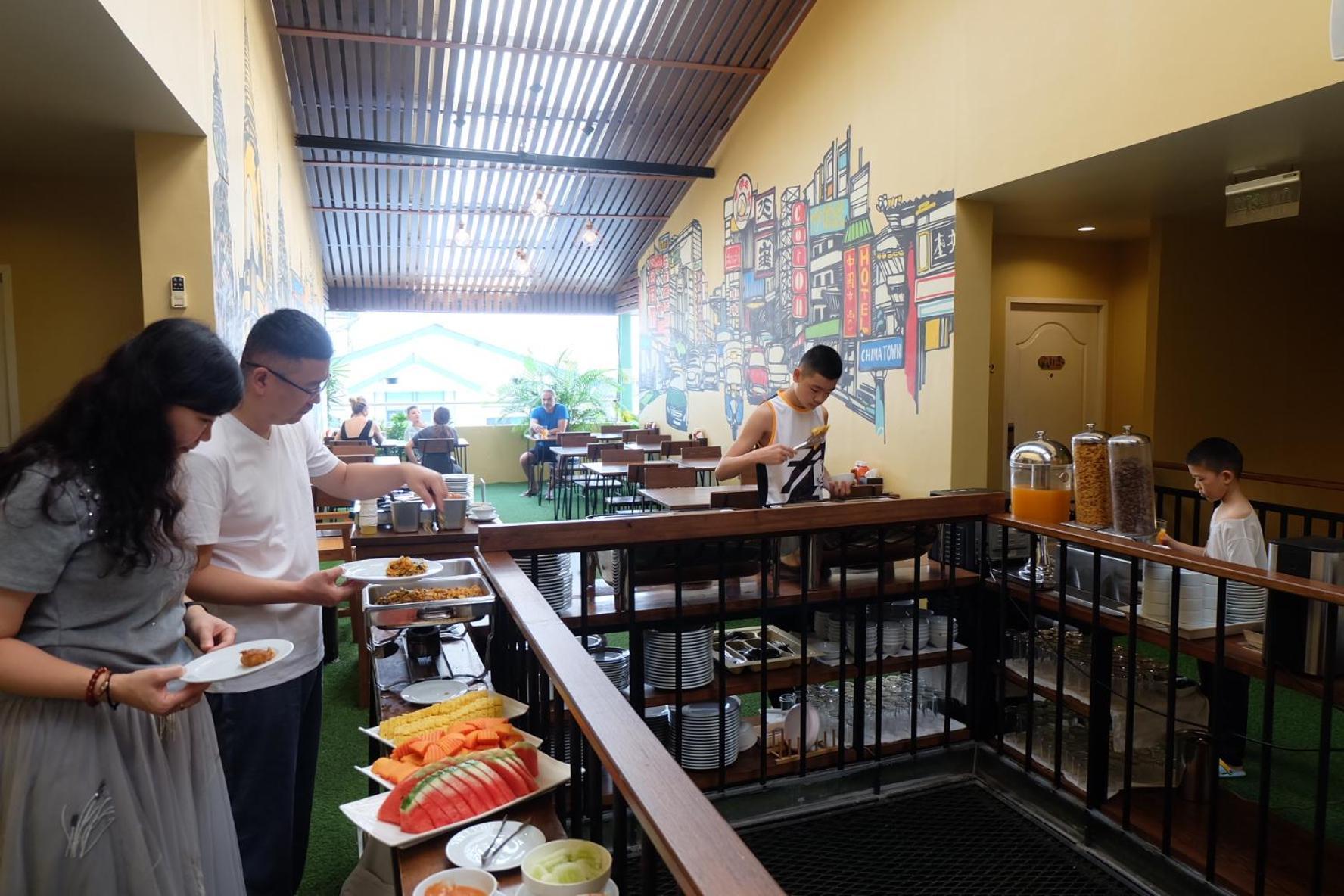 Siri Poshtel Bangkok Hostel Екстериор снимка