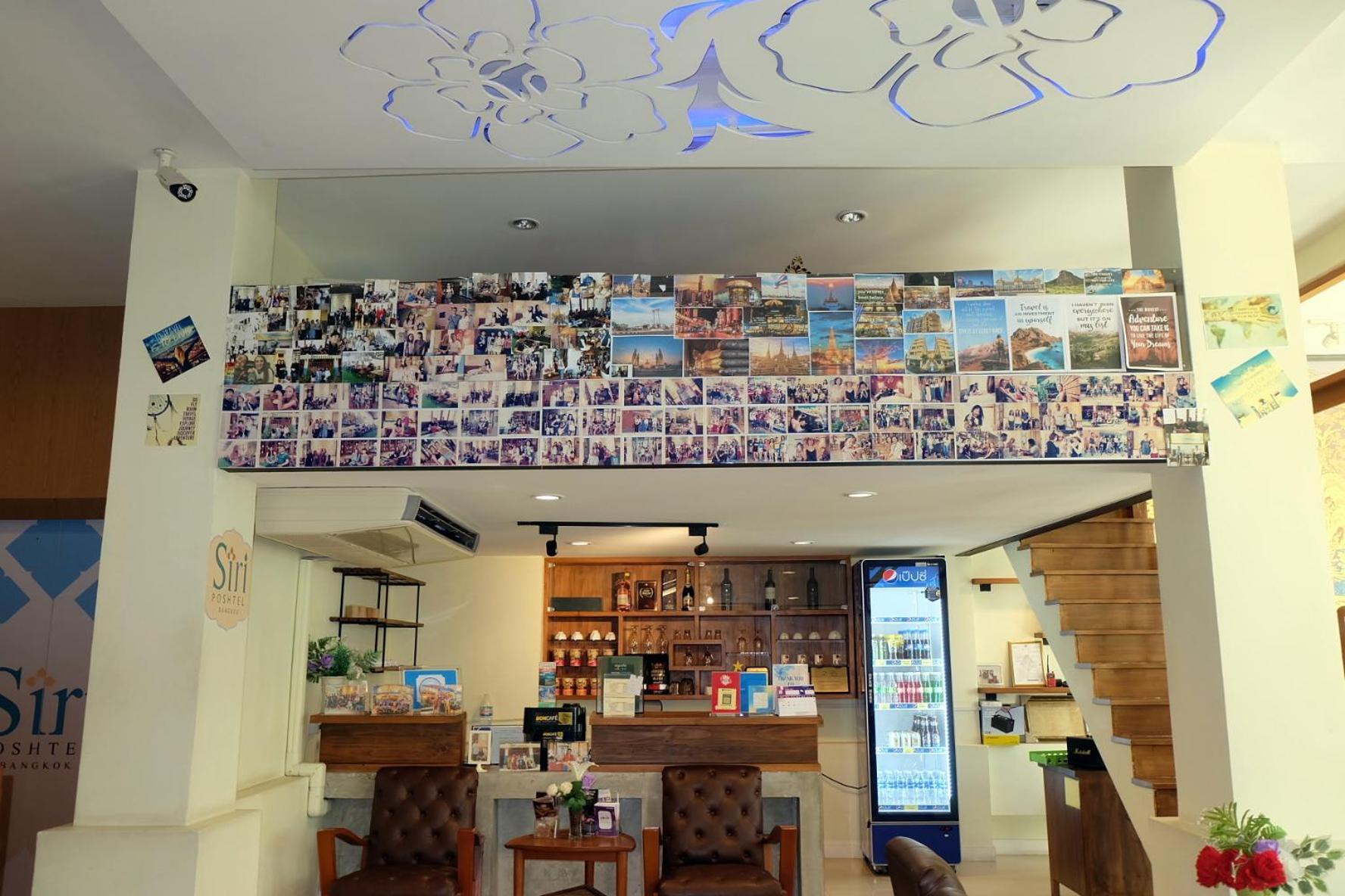 Siri Poshtel Bangkok Hostel Екстериор снимка