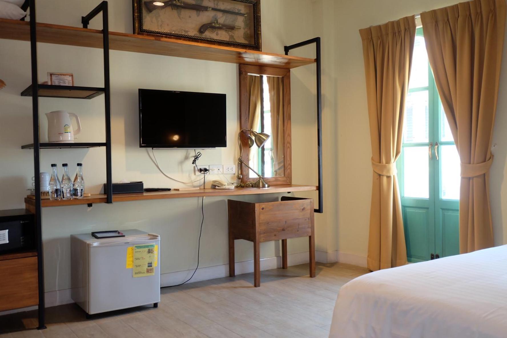 Siri Poshtel Bangkok Hostel Екстериор снимка