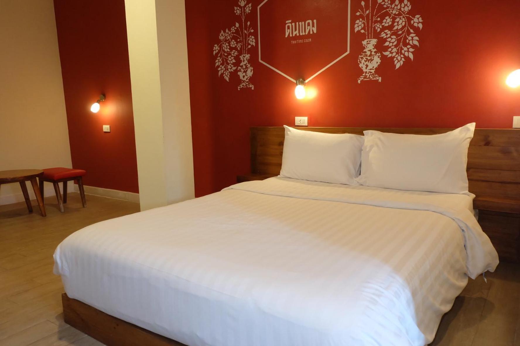 Siri Poshtel Bangkok Hostel Екстериор снимка