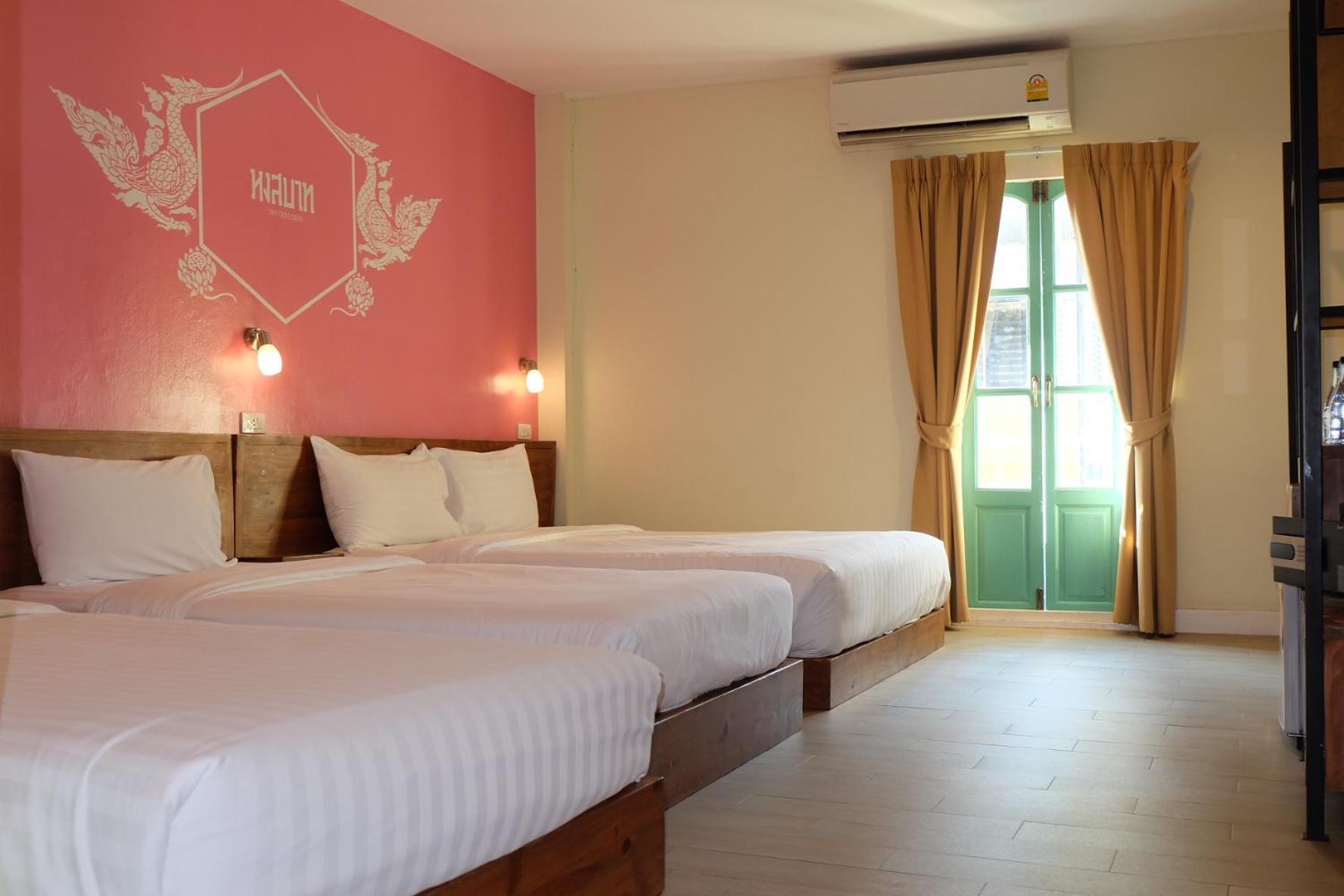 Siri Poshtel Bangkok Hostel Екстериор снимка